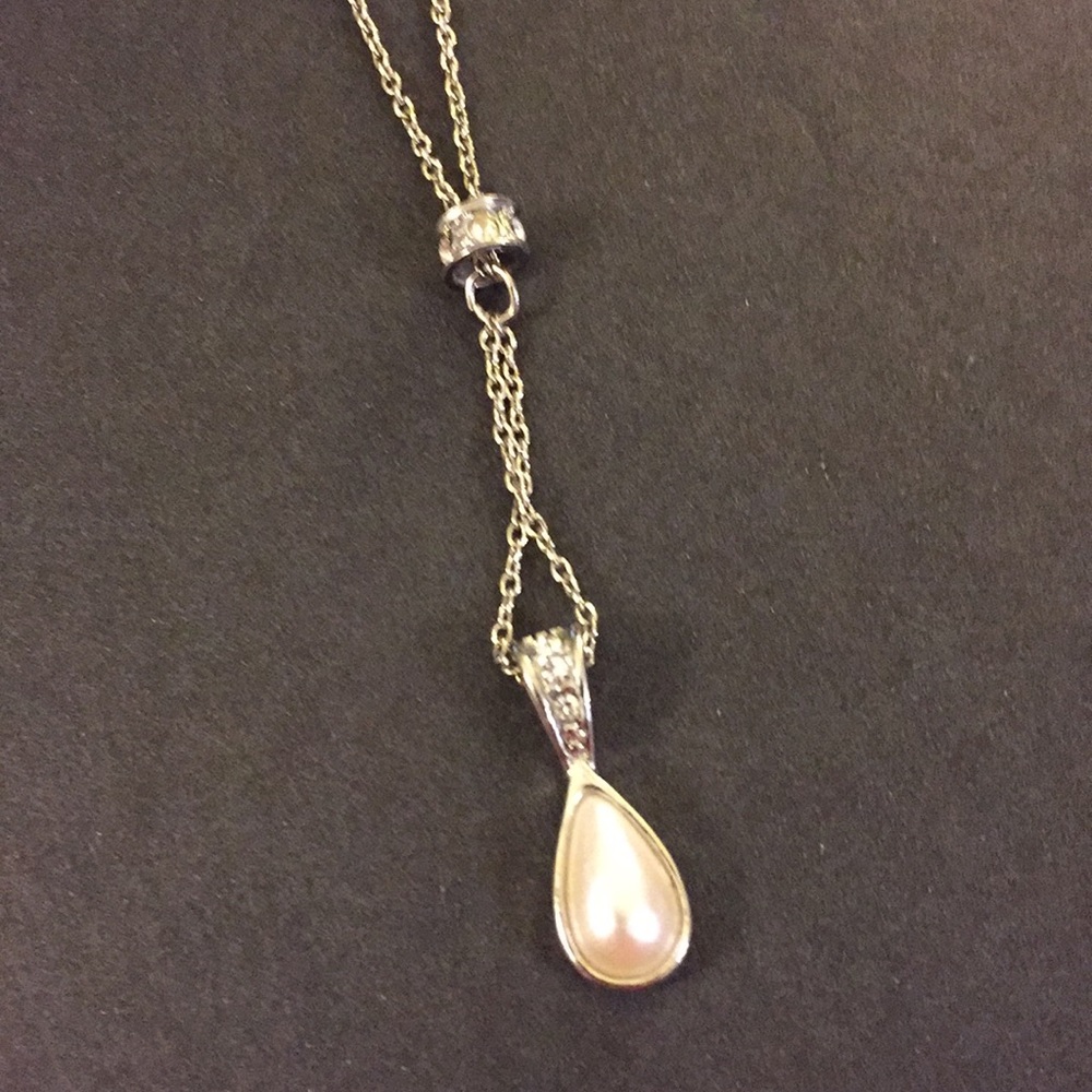 Avon necklace